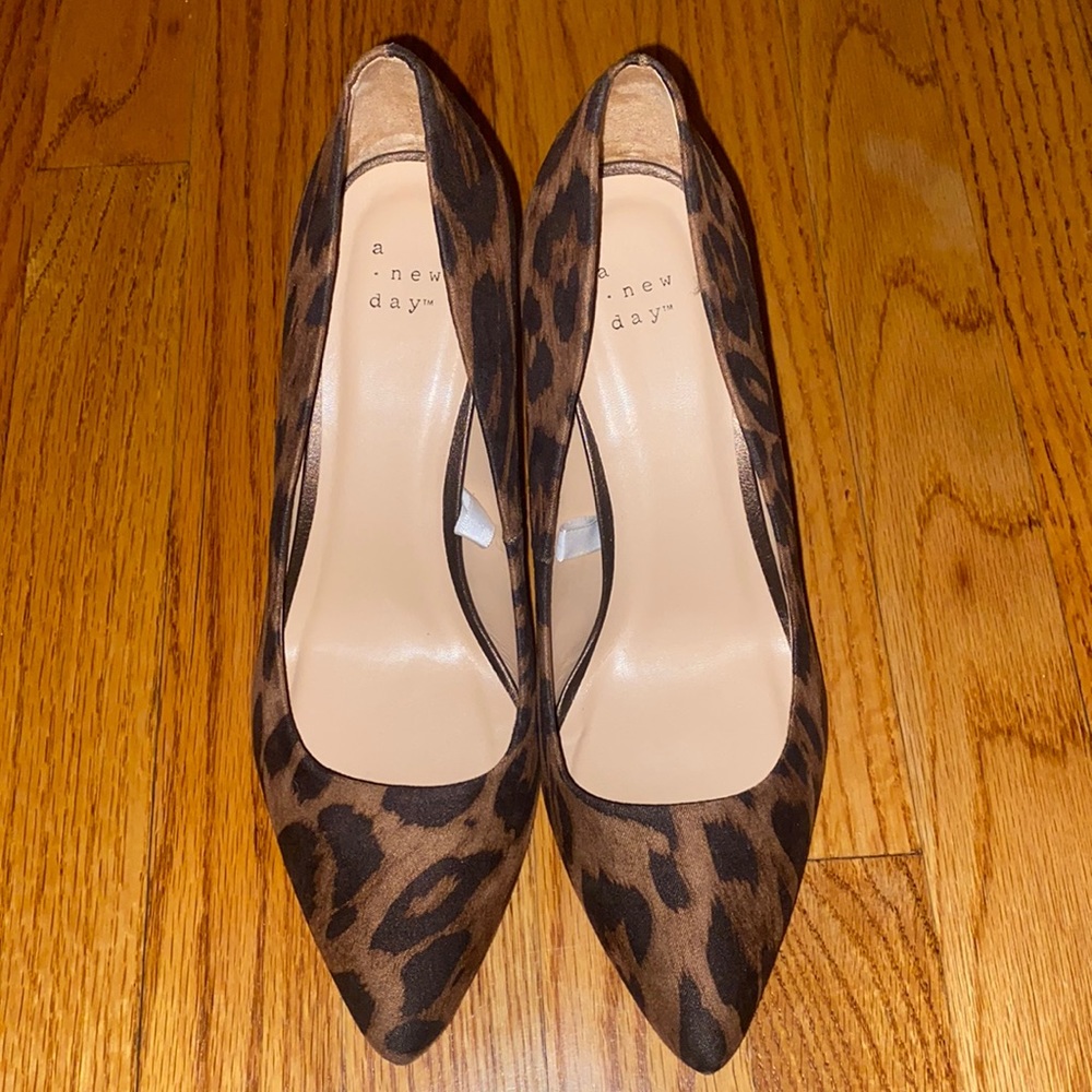 Animal Print Heels size 8.5